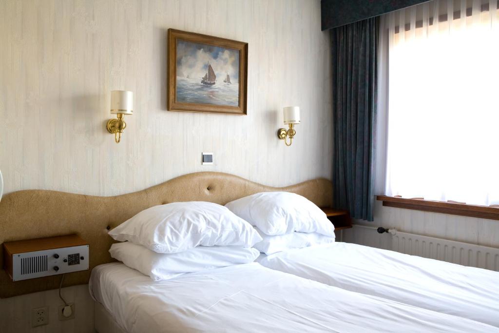 Двухместный (Двухместный номер с 1 кроватью и душем) отеля Fletcher Badhotel Noordwijk, Нордвейк-ан-Зее