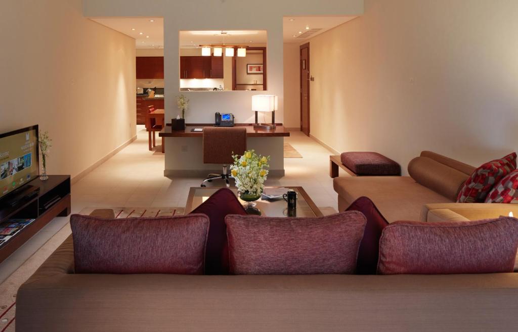 Апартаменты (Апартаменты с 3 спальнями) отеля Grand Millennium Al Wahda Abu Dhabi, Абу-Даби