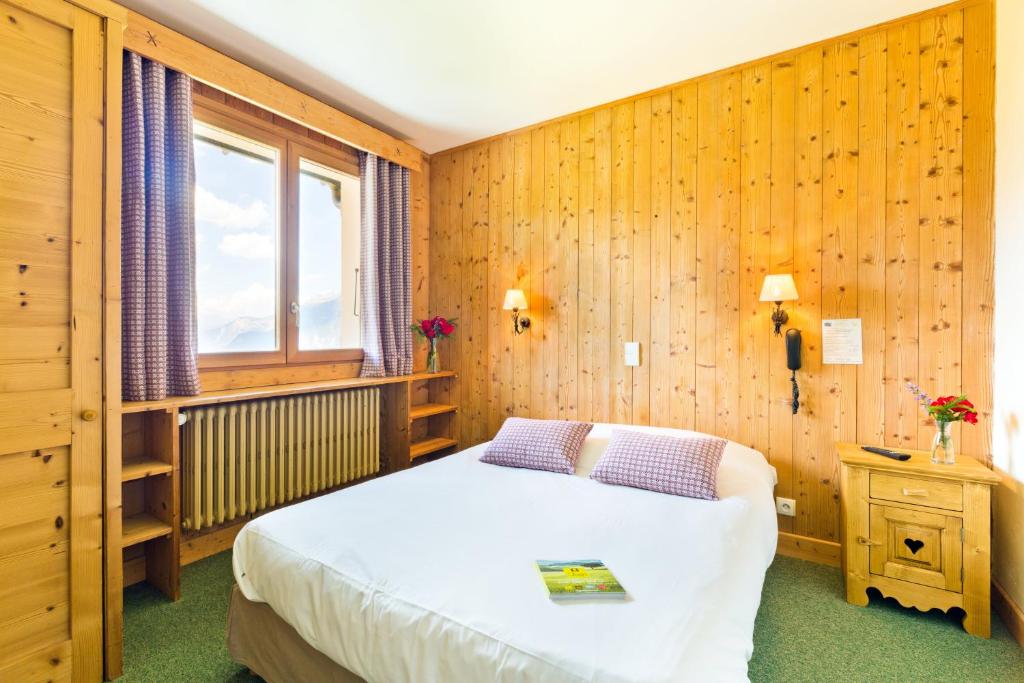 Двухместный (Двухместный номер с 1 кроватью) отеля Caprice Des Neiges - Logis de France, Межев