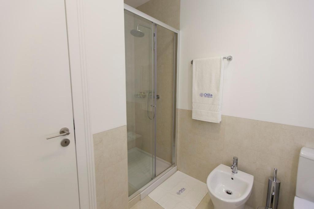 Апартаменты (Апартаменты с 2 спальнями и балконом), Otilia Apartments