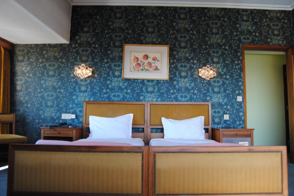 Двухместный (Стандартный двухместный номер с 1 кроватью или 2 отдельными кроватями) отеля Hotel Miradouro, Порту
