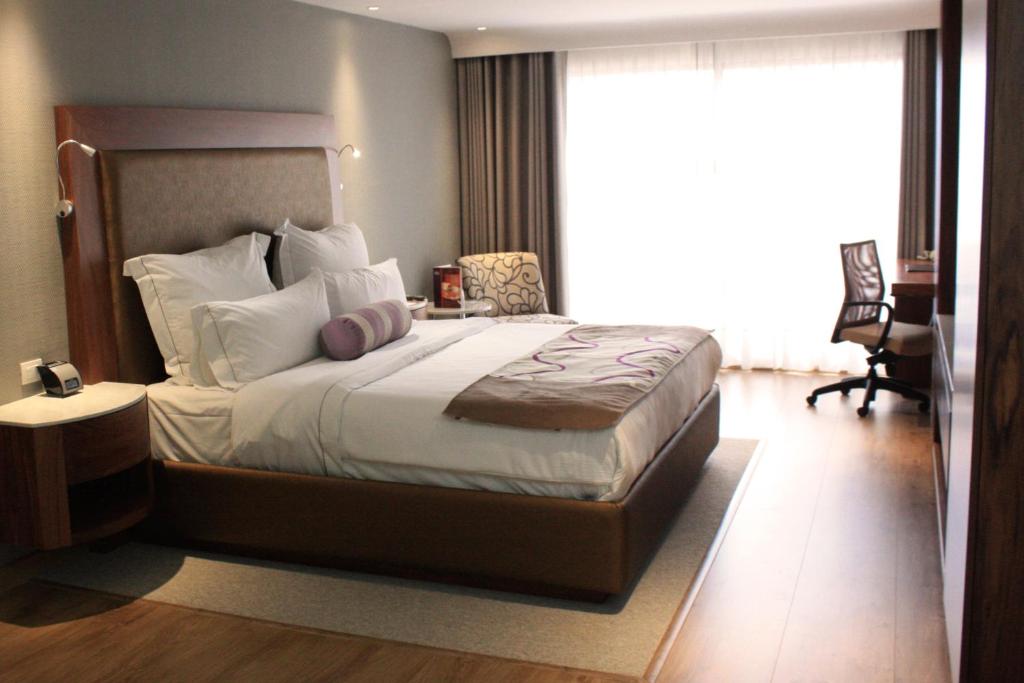 Двухместный (Номер с кроватью размера king-size – Подходит для гостей с ограниченными физическими возможностями) отеля HS HOTSSON Hotel Silao, Силао