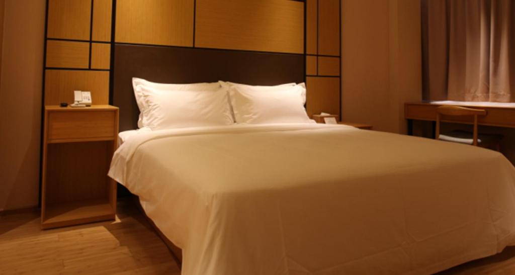 Двухместный (Двухместный номер Zero Pressure с 1 кроватью) отеля JI Hotel Shanghai Kangqiao Xiuyan Road, Шанхай
