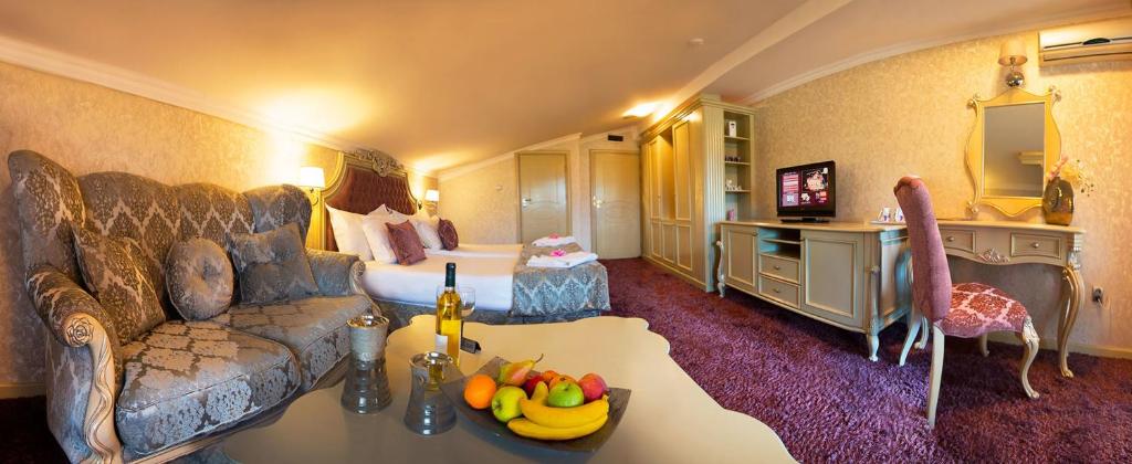 Апартаменты (Апартаменты Делюкс с 2 спальнями - Victoria) отеля Spa Hotel Rich, Велинград