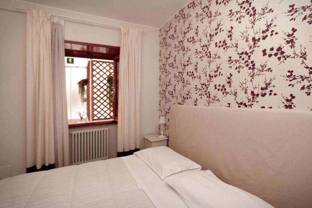 Двухместный (Двухместный номер с 1 кроватью или 2 отдельными кроватями) гостевого дома Domus Flaviae, Рим