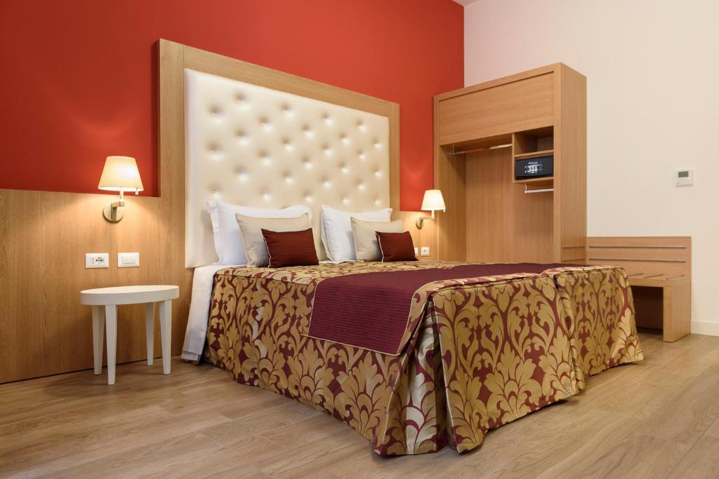Двухместный (Двухместный номер Делюкс с 1 кроватью и дополнительной кроватью) отеля Navona Luxury Guesthouse, Рим