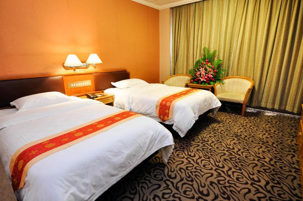 Двухместный (Стандартный двухместный номер с 2 отдельными кроватями) отеля Nanfang Dasha Hotel, Гуанчжоу