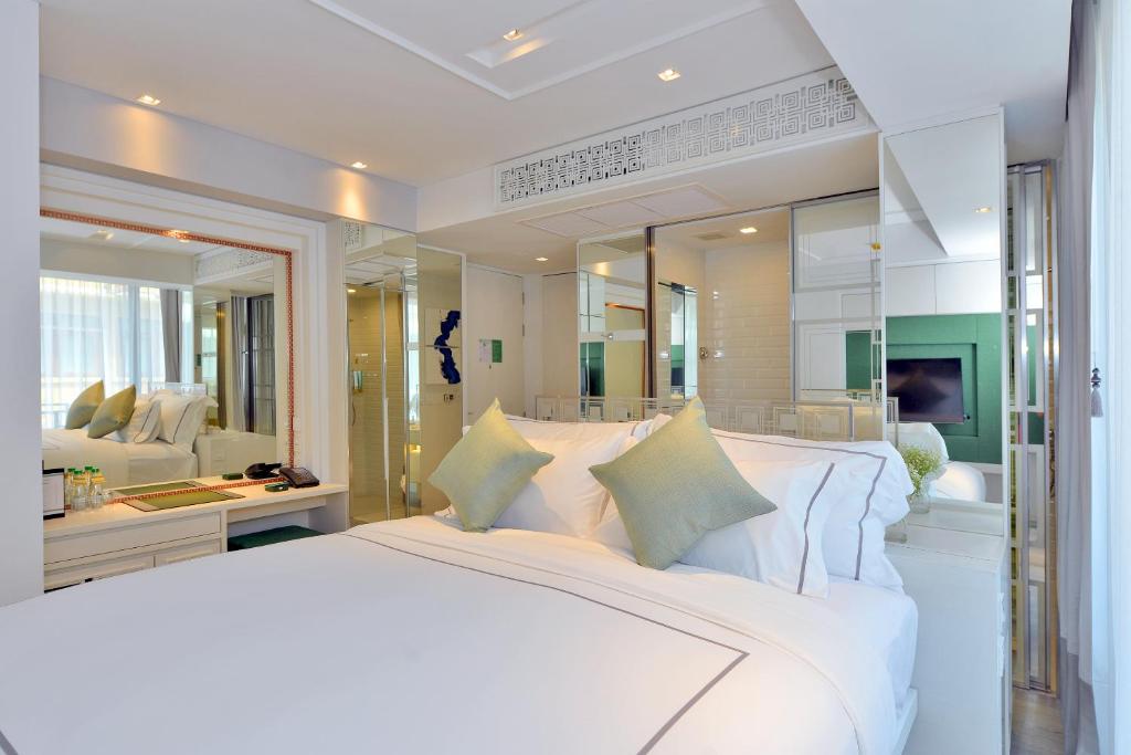 Двухместный (Улучшенный двухместный номер с 1 кроватью или 2 отдельными кроватями) отеля Riva Arun Bangkok, Бангкок