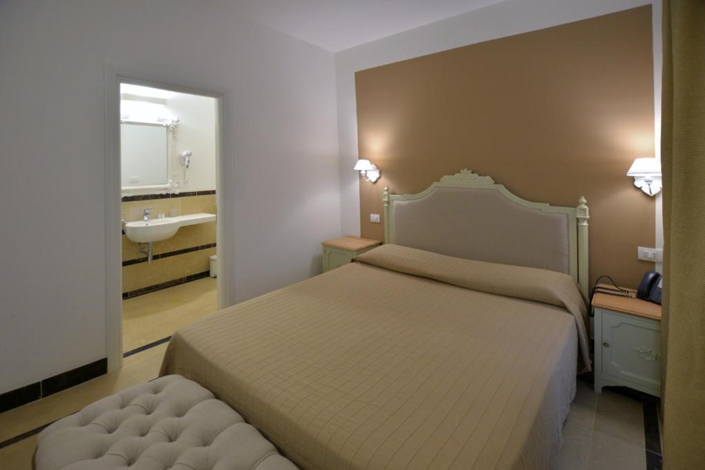 Двухместный (Двухместный номер с 1 кроватью или 2 отдельными кроватями) отеля Hotel Gargallo, Сиракузы