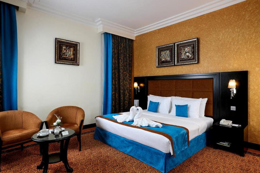 Двухместный (Стандартный номер) апарт-отеля Royal Grand Suite Hotel, Шарджа