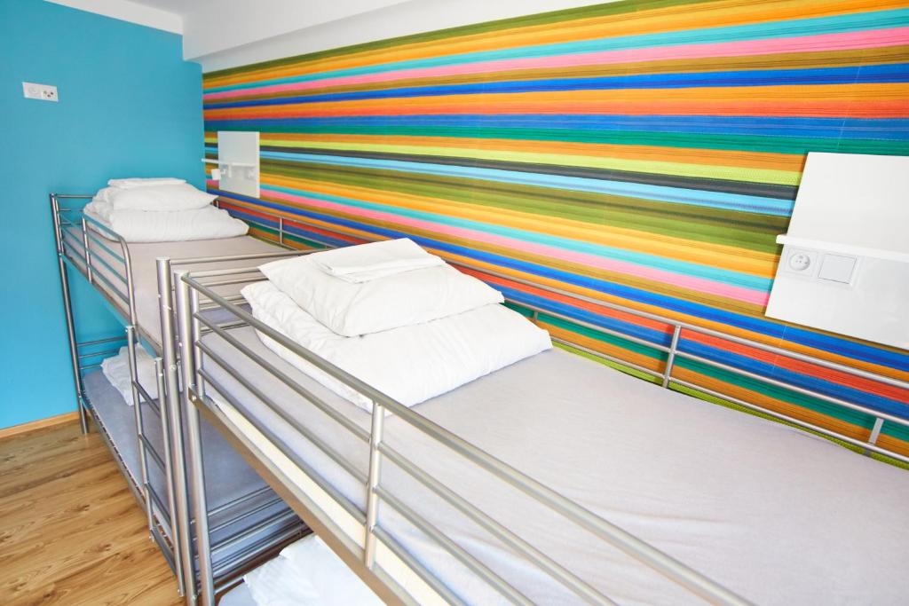 Номер (Кровать в общем 6-местном номере) хостела Premium Hostel, Краков