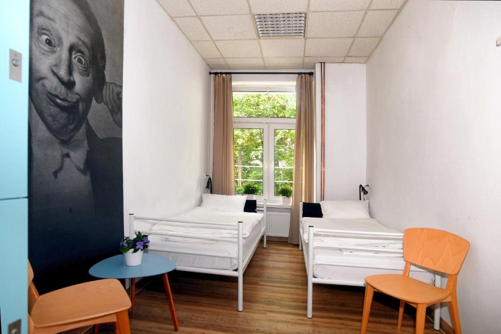 Двухместный (Двухместный номер с 2 отдельными кроватями) хостела Warsaw Hostel Centrum, Варшава