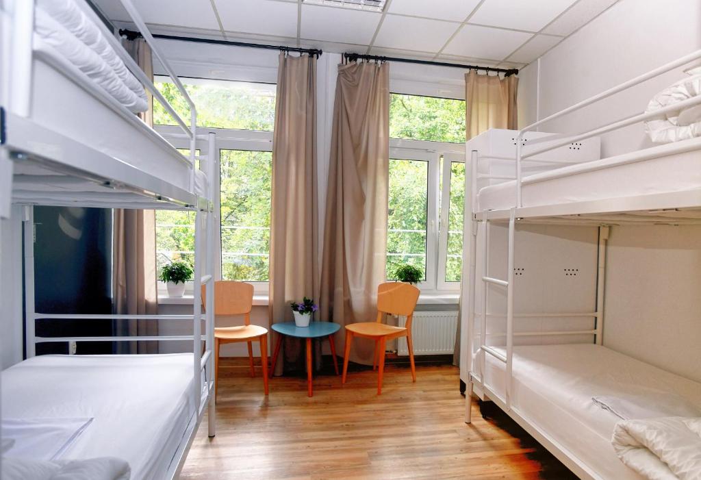 Четырехместный (Кровать в общем номере с 4 кроватями) хостела Warsaw Hostel Centrum, Варшава