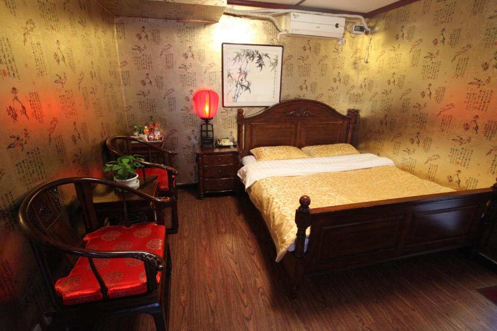 Двухместный (Двухместный номер Делюкс с 1 кроватью) отеля Imperial Courtyard, Пекин