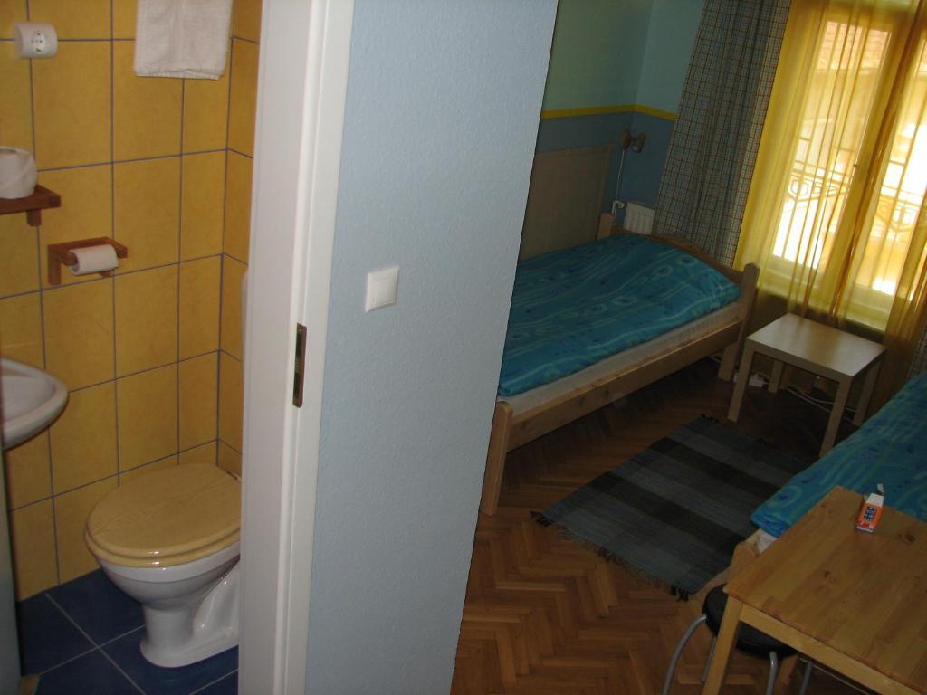 Двухместный (Двухместный номер с 2 отдельными кроватями) хостела 7x24 Central Hostel, Будапешт
