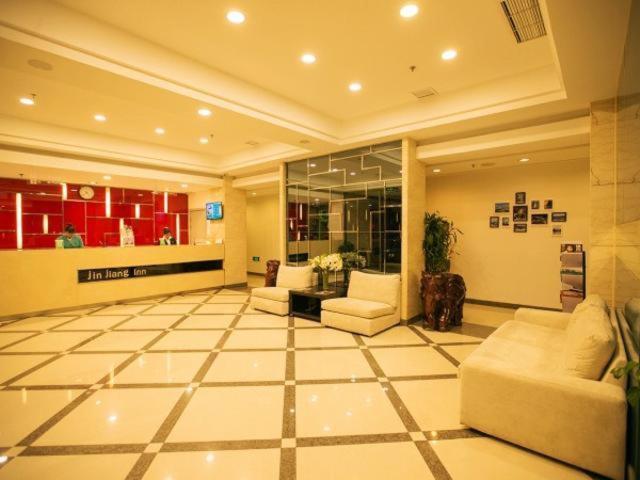 Двухместный (Двухместный номер бизнес-класса B) отеля Jinjiang Inn Dalian Jiaotong University West Hill Road, Далянь