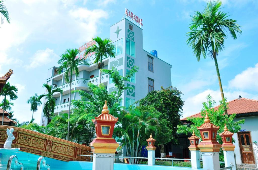Отель Thanh Loc Hotel, Хатьен
