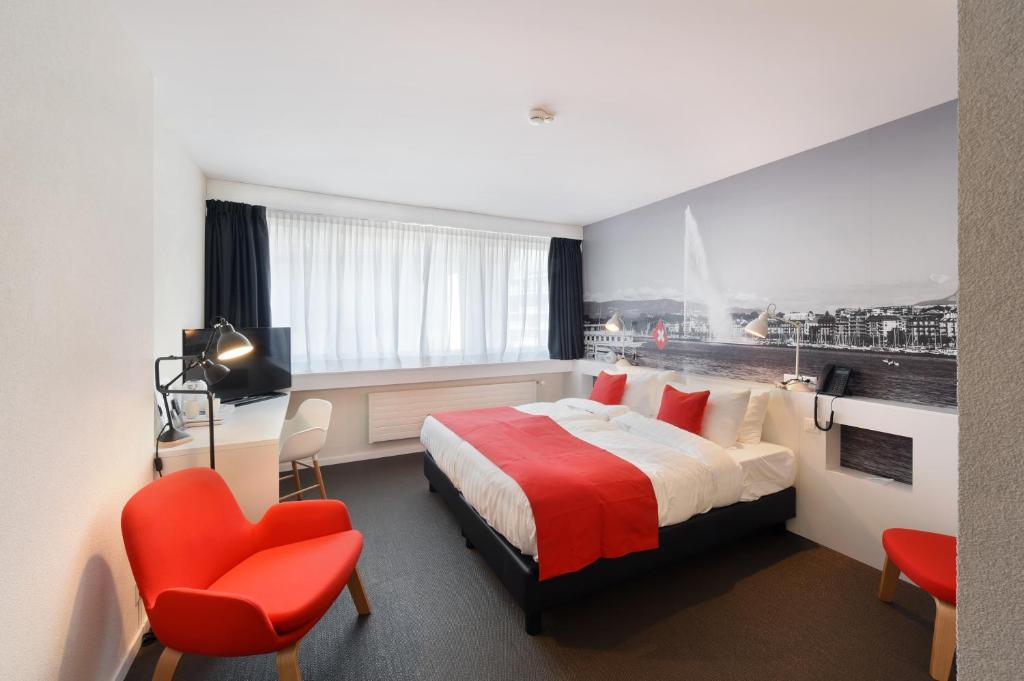 Двухместный (Двухместный номер Делюкс с 1 кроватью) отеля Home Swiss Hotel, Женева