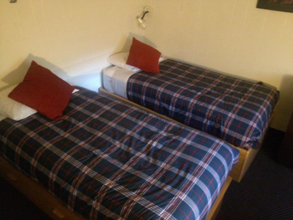 Двухместный (Общий двухместный номер с 2 отдельными кроватями и общей ванной комнатой) отеля St Moritz Lodge and Condominiums, Аспен