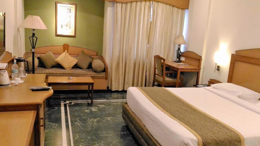 Двухместный (Executive Tistar Room) отеля Taj Tristar, Хайдарабад