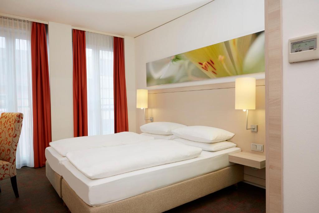 Двухместный (Двухместный номер «Комфорт» с 1 кроватью) отеля H+ Hotel München, Мюнхен