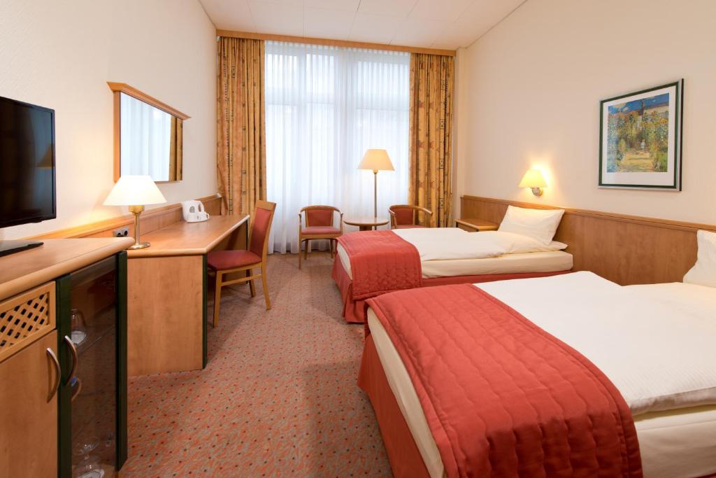 Двухместный (Двухместный номер с 2 отдельными кроватями), Hotel Steglitz International