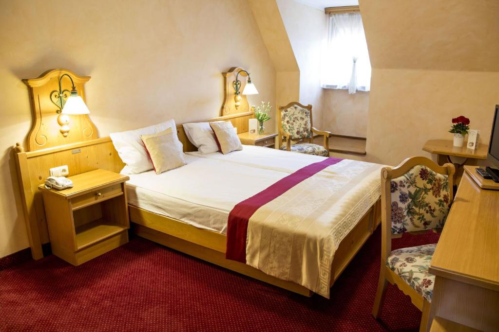 Двухместный (Стандартный двухместный номер с 2 отдельными кроватями) отеля Hotel Pod Ciżemką, Сандомир
