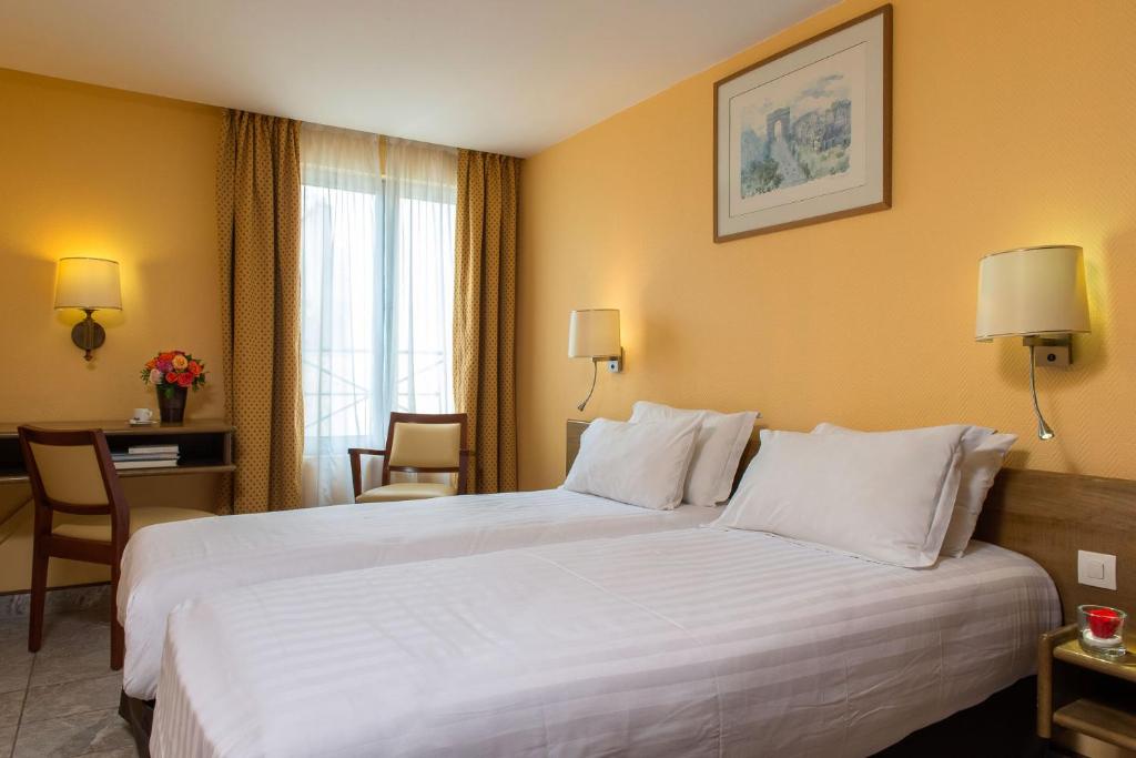 Двухместный (Номер «Комфорт») отеля Hotel Bac Saint-Germain, Париж