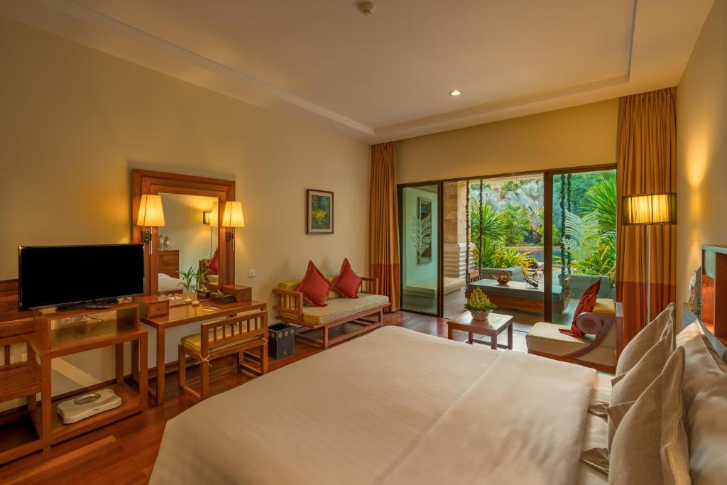 Двухместный (Люкс Copa Cabana с доступом к бассейну - Трансфер от/до аэропорта) курортного отеля Angkor Miracle Resort & Spa, Сием Рип