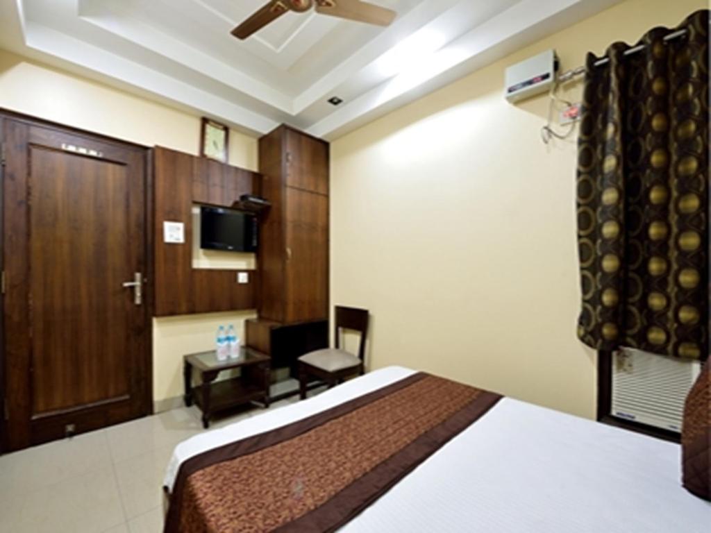 Двухместный (Двухместный номер Делюкс с 1 кроватью) отеля Gaylord International By Aura Hospitality, Нью-Дели