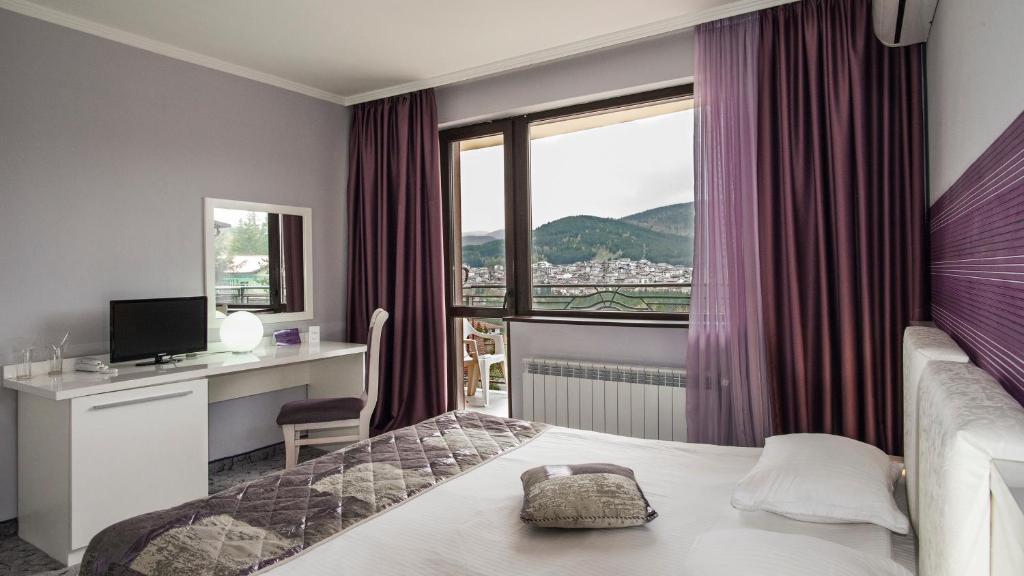 Двухместный (Двухместный номер с 1 кроватью или 2 отдельными кроватями и балконом) отеля Enira Spa Hotel, Велинград