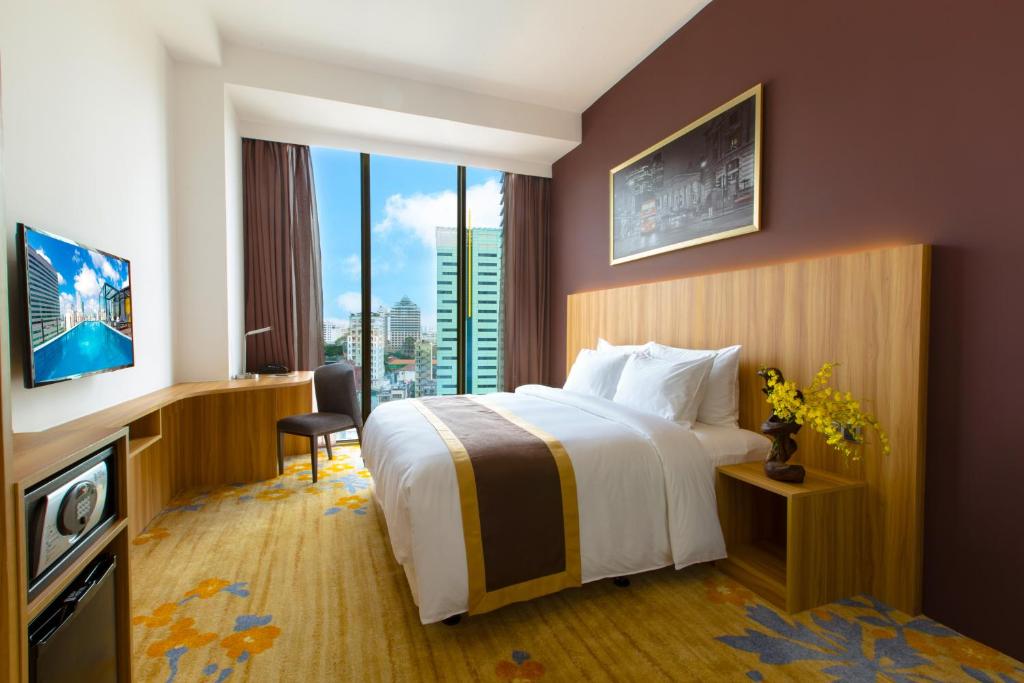 Двухместный (Deluxe King Room River View or City View with Free Minibar), Bay Hotel Ho Chi Minh