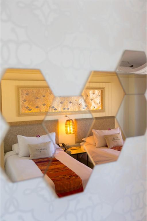 Двухместный (Двухместный номер Делюкс с 2 отдельными кроватями) отеля Ploy Palace Hotel, Мукдахан