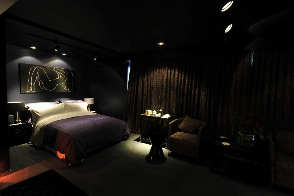 Двухместный (Улучшенный двухместный номер с 1 кроватью) отеля Qingdao Housing International Hotel, Циндао