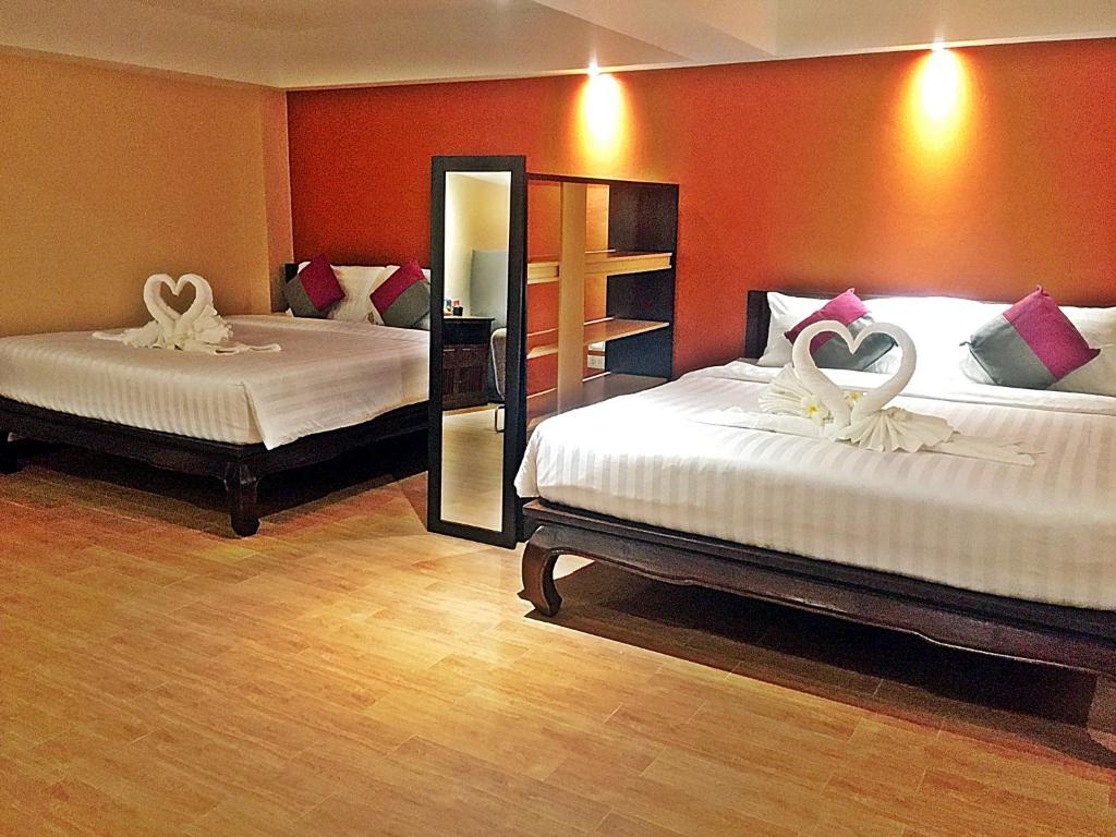 Сьюит (Люкс с 2 двуспальными кроватями) отеля Baan Sang Singh, Чиангмай