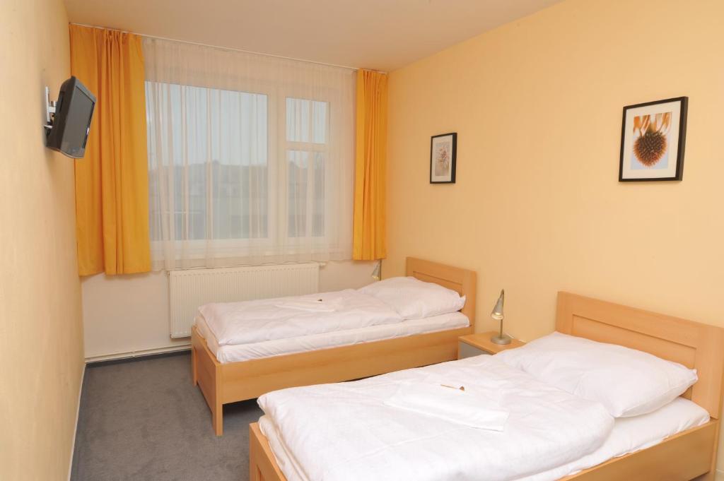 Двухместный (Двухместный номер с 2 отдельными кроватями) гостевого дома Pension Milk Inn, Прага
