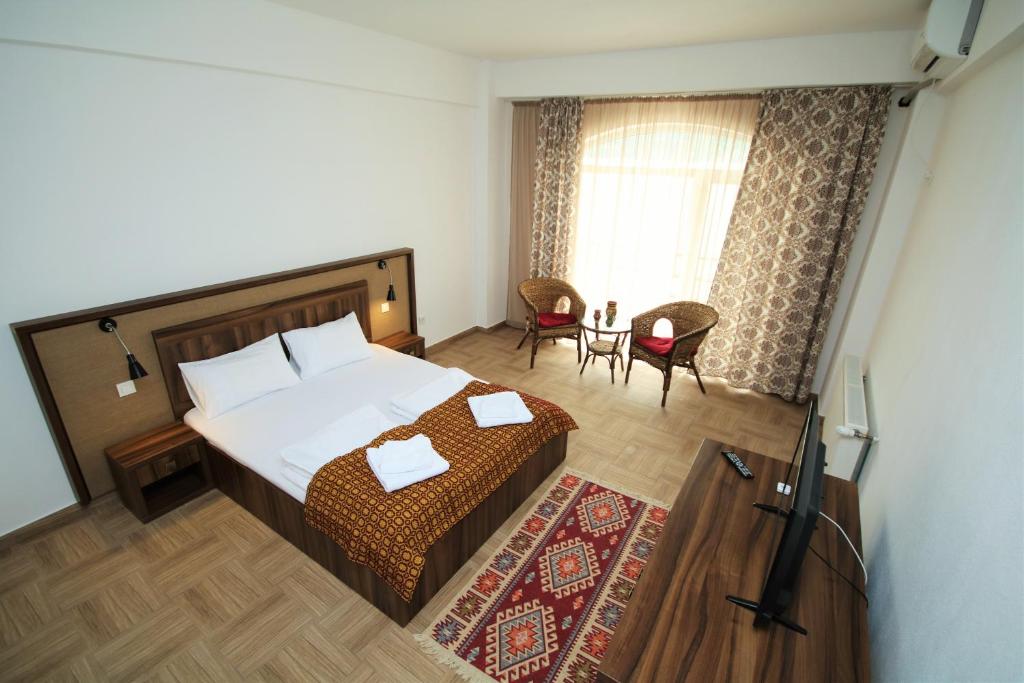 Двухместный (King Room with Balcony and Danube View) гостевого дома Mai Danube, Оршова