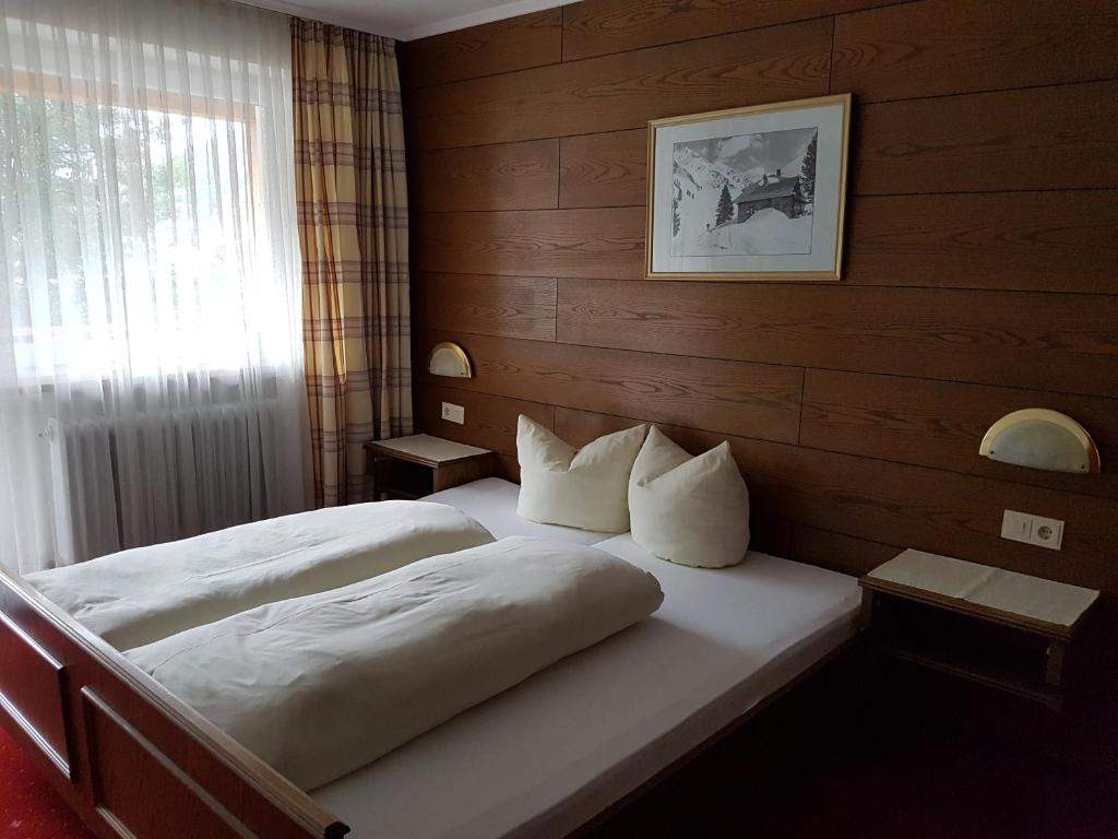 Двухместный (Стандартный двухместный номер с 1 кроватью или 2 отдельными кроватями) отеля Pension Fuchs, Наудерс