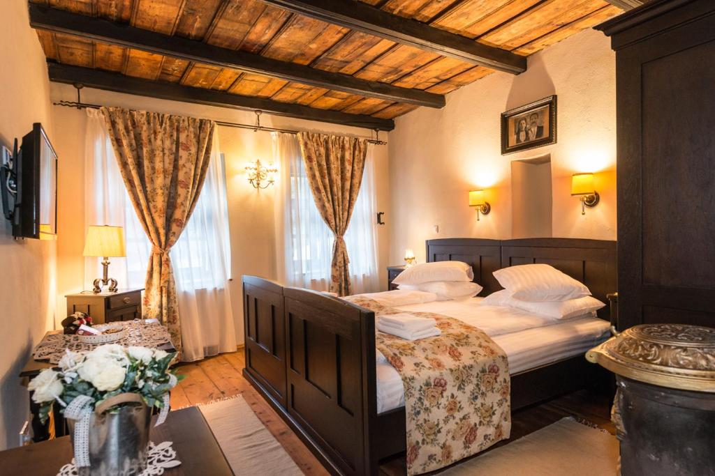 Двухместный (Улучшенный двухместный номер с 1 кроватью) гостевого дома Casa Savri, Сигишоара