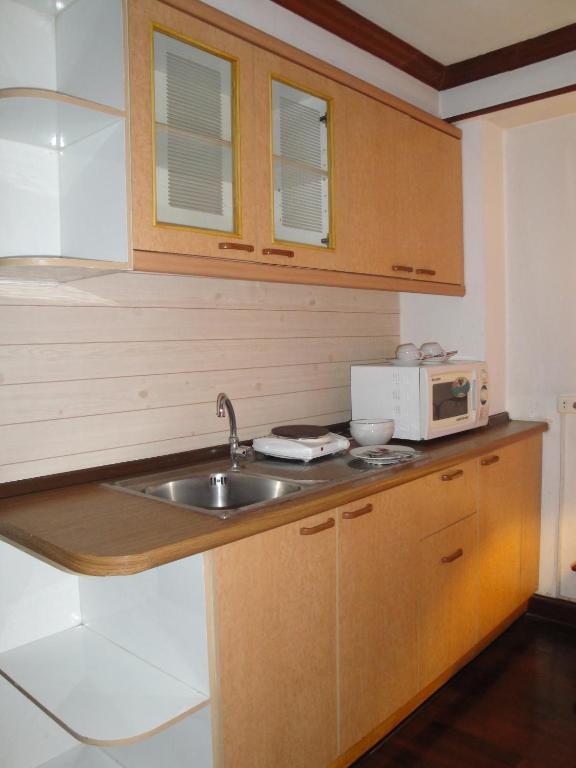 Сьюит (Люкс), Отель Interchange Tower Serviced