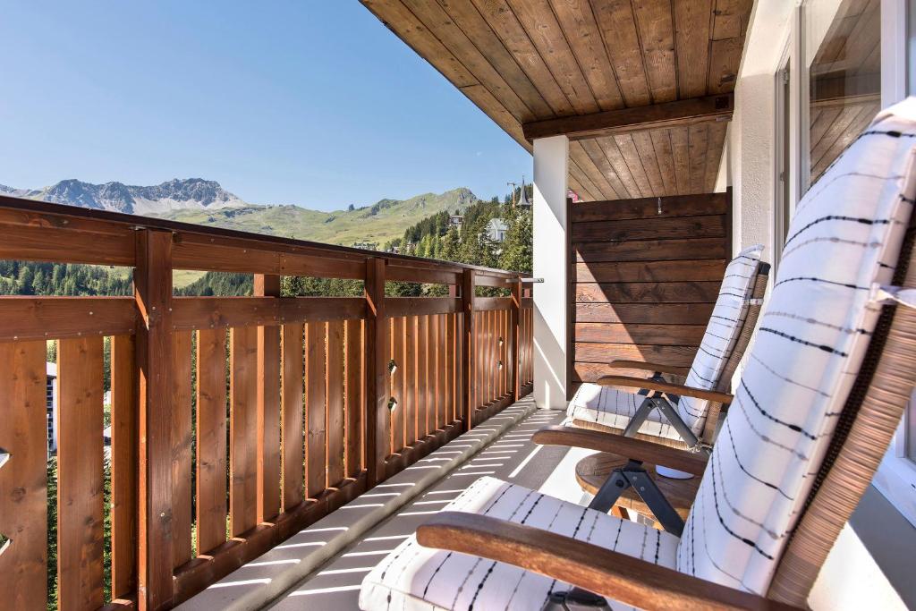 Двухместный (Двухместный номер с 1 кроватью и балконом) отеля Sunstar Alpine Hotel Arosa, Ароза