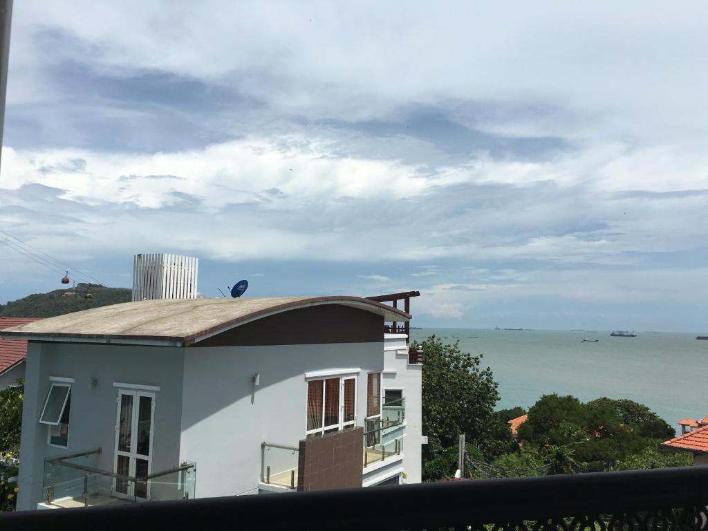 Вилла (Вилла с видом на море), Vung Tau Villa