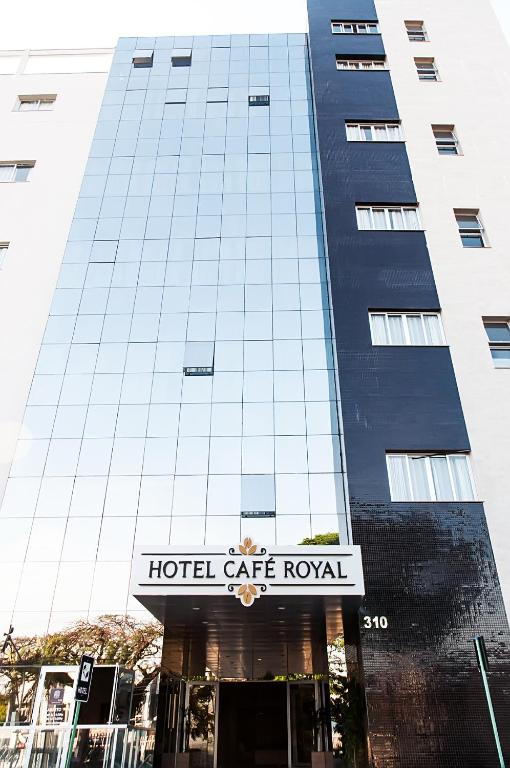 Отель Hotel Cafe Royal, Варжинья
