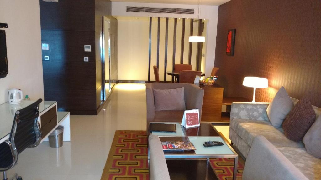 Сьюит (Suite - 25% discount on Food & Beverages (Except In-Room Dinning) & Early Check-In or Late Check-out (Subject to availability)), The Pride Hotel, Bangalore