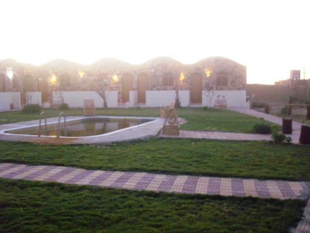Отель Sandrose Baharia Hotel, Бауити