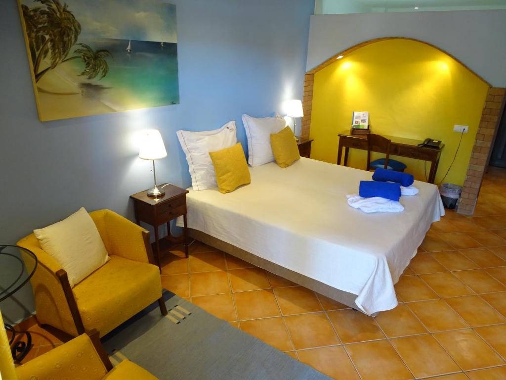 Двухместный (Двухместный номер с 1 кроватью и видом на окрестности) парк-отеля Luzmar Villas, Луш
