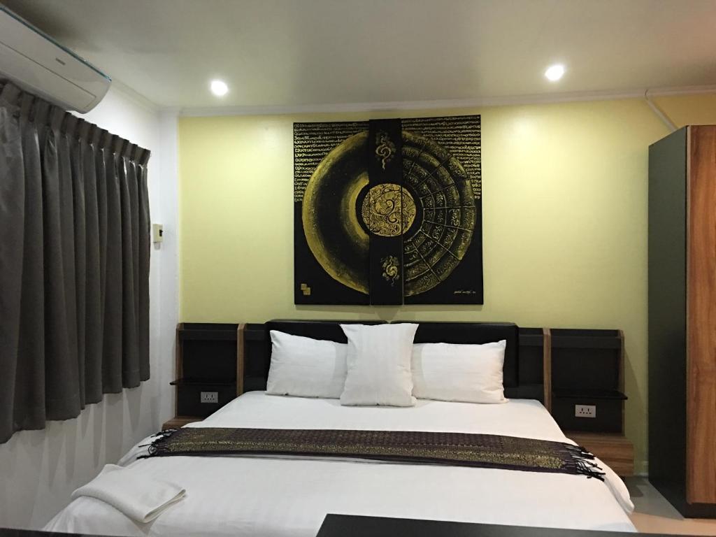 Отель Galaxy Suites Pattaya Hotel, Паттайя