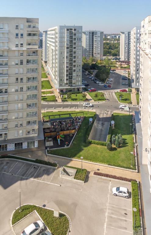 Апартаменты (Апартаменты с 1 спальней и балконом - ул. Jurija Gagarina, 14A), Nevena Belville Apartments