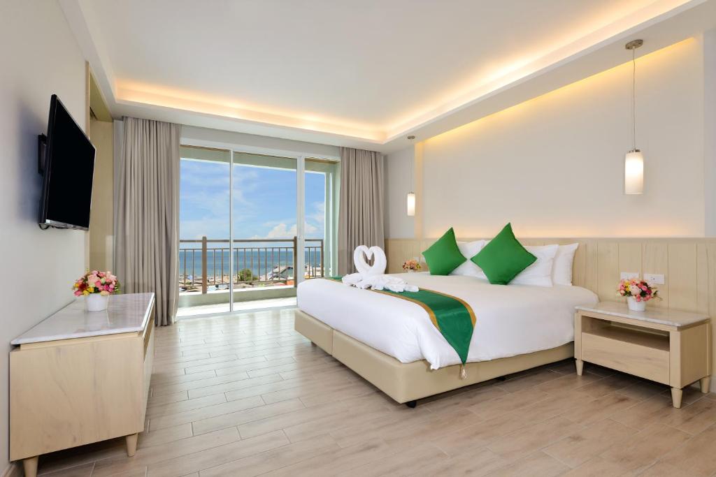 Двухместный (Номер Делюкс «Премьер» с кроватью размера «king-size» и видом на море) отеля Hisea Huahin, Хуахин