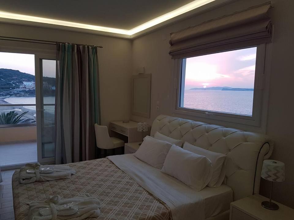 Сьюит (Стандартный люкс) апартамента Paralia Luxury Suites, Агиос Стефанос, Пелопонесс, Западная Греция и Ионния